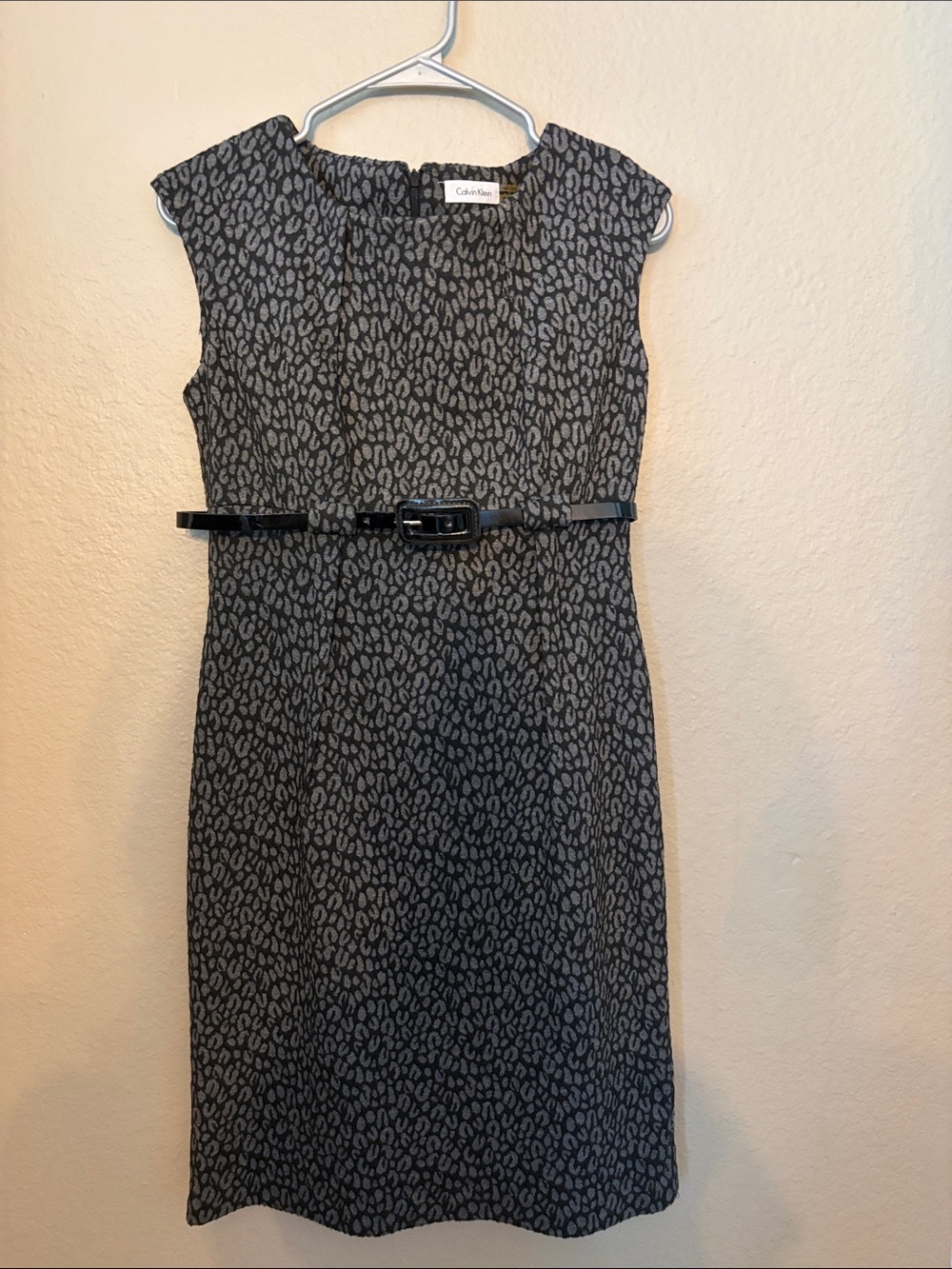 Calvin Klein Black & Gray Patterned Cap-Sleeve Midi Dress with Belt
